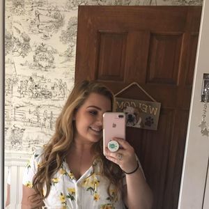 Meet your Posher, Megan